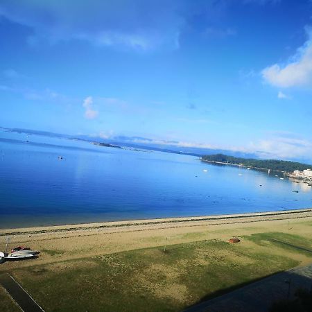 Precioso Apartamento En Primera Linea De Playa Vilagarcia de Arousa Esterno foto
