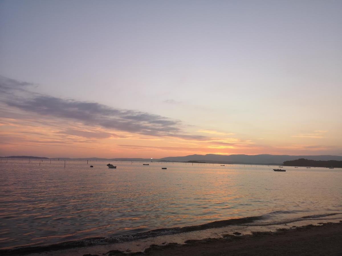 Precioso Apartamento En Primera Linea De Playa Vilagarcia de Arousa Esterno foto
